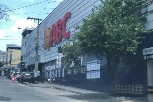 Grupo ABC oferece mais de 50 vagas de emprego para pessoas com deficiência nas regiões do Alto Paranaíba e Centro-Oeste de MG Grupo ABC oferece mais de 50 vagas de emprego para pessoas com deficiência nas regiões do Alto Paranaíba e Centro-Oeste de MG