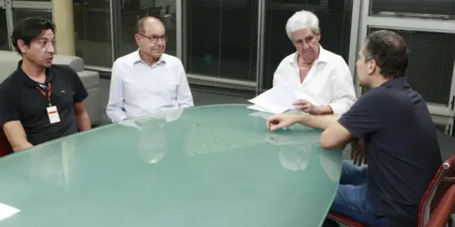 Uberlândia recebe novo investimento de mais de R$ 117 milhões de grupo supermercadista Uberlândia recebe novo investimento de mais de R$ 117 milhões de grupo supermercadista